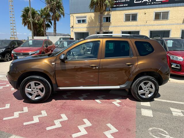 DACIA DUSTER LAUREATE 1.5 DCI SPANISH LHD IN SPAIN 29000 MILES SUPERB 2014